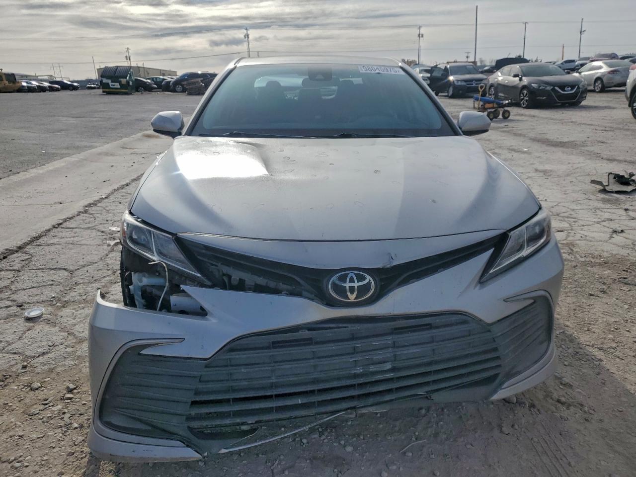 2022 TOYOTA CAMRY LE photo 13