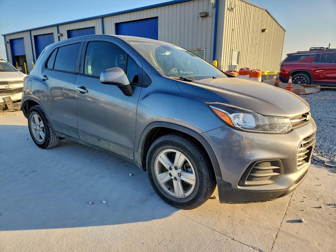 2020 CHEVROLET TRAX LS photo 4