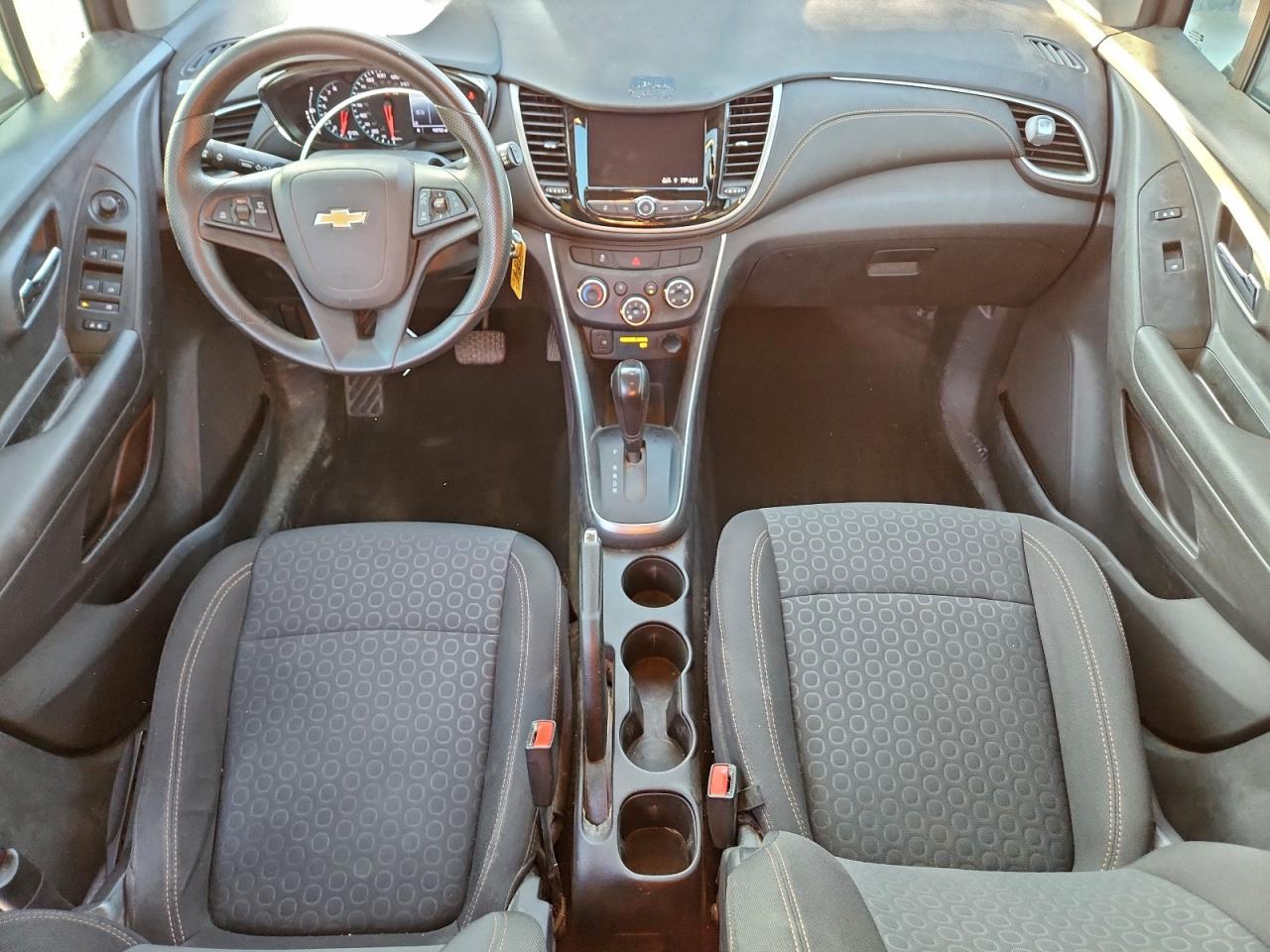 2020 CHEVROLET TRAX LS photo 8