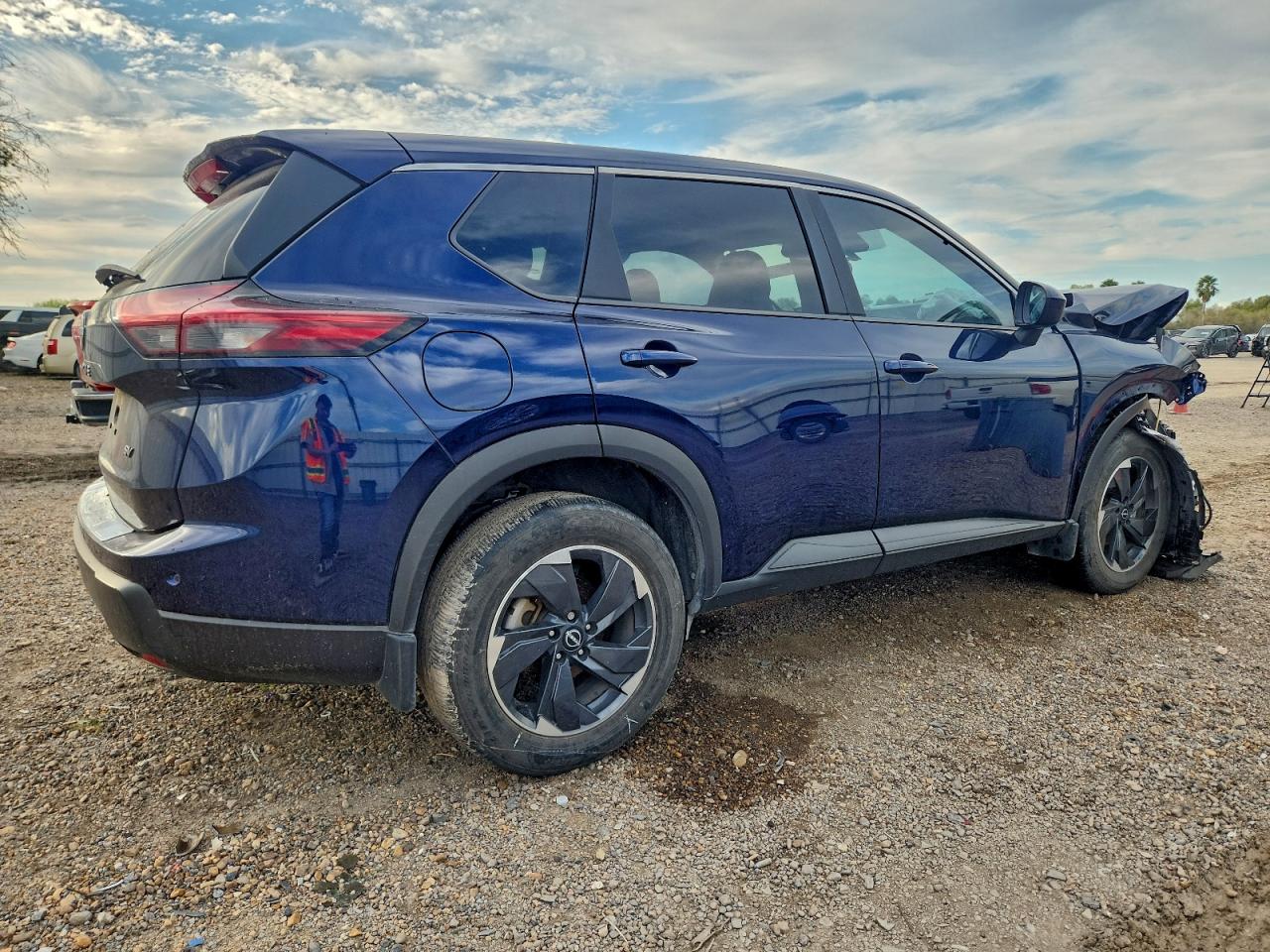2024 NISSAN ROGUE SV photo 3