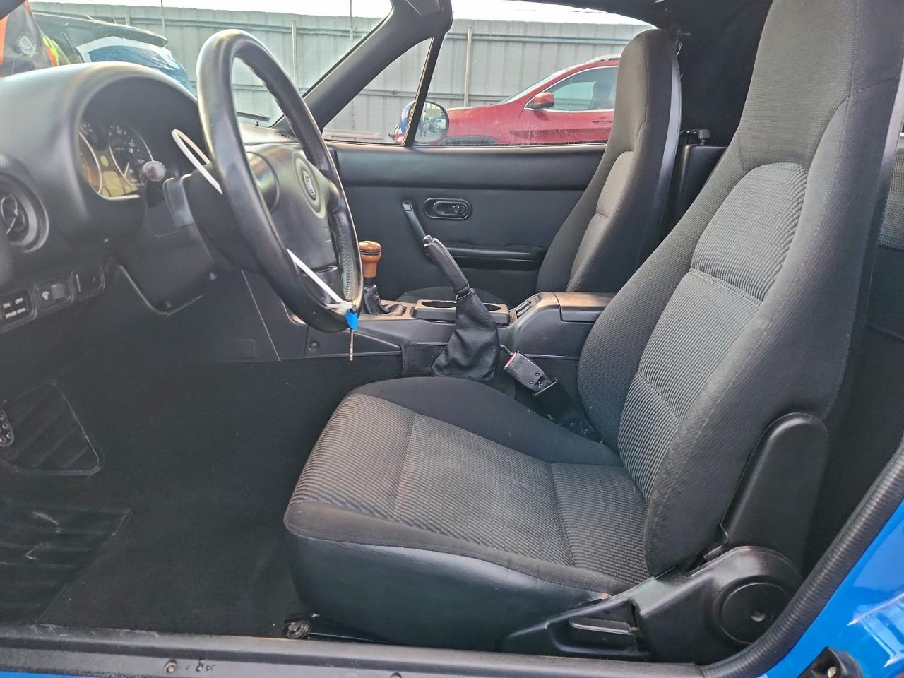 1991 MAZDA MX-5 MIATA photo 28