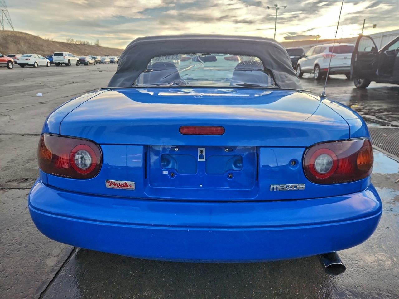 1991 MAZDA MX-5 MIATA photo 16