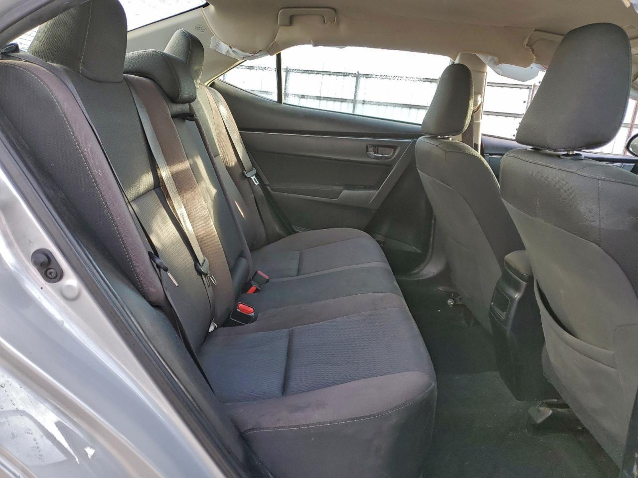 2018 TOYOTA COROLLA L photo 10