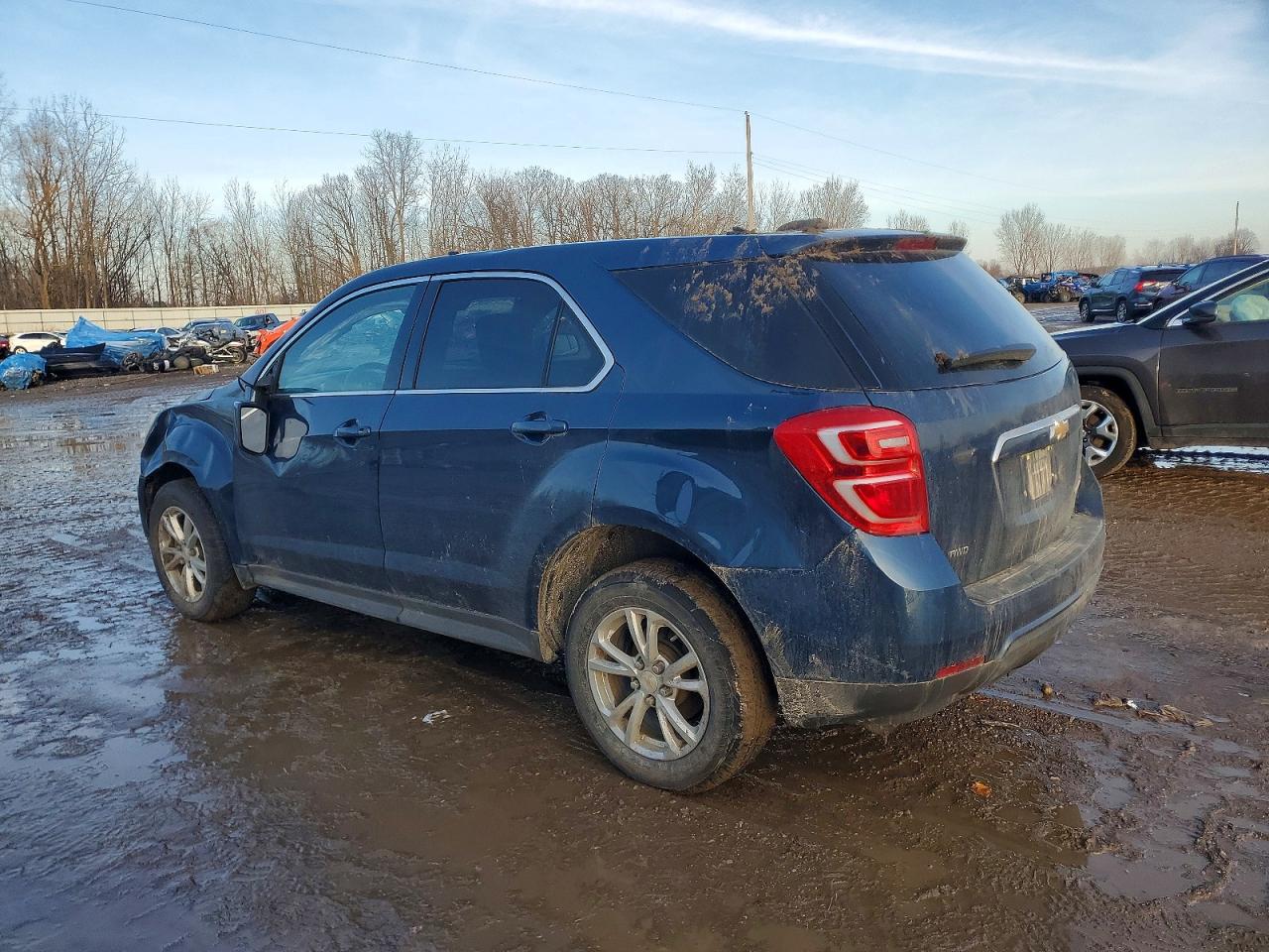 2016 CHEVROLET EQUINOX LT photo 2