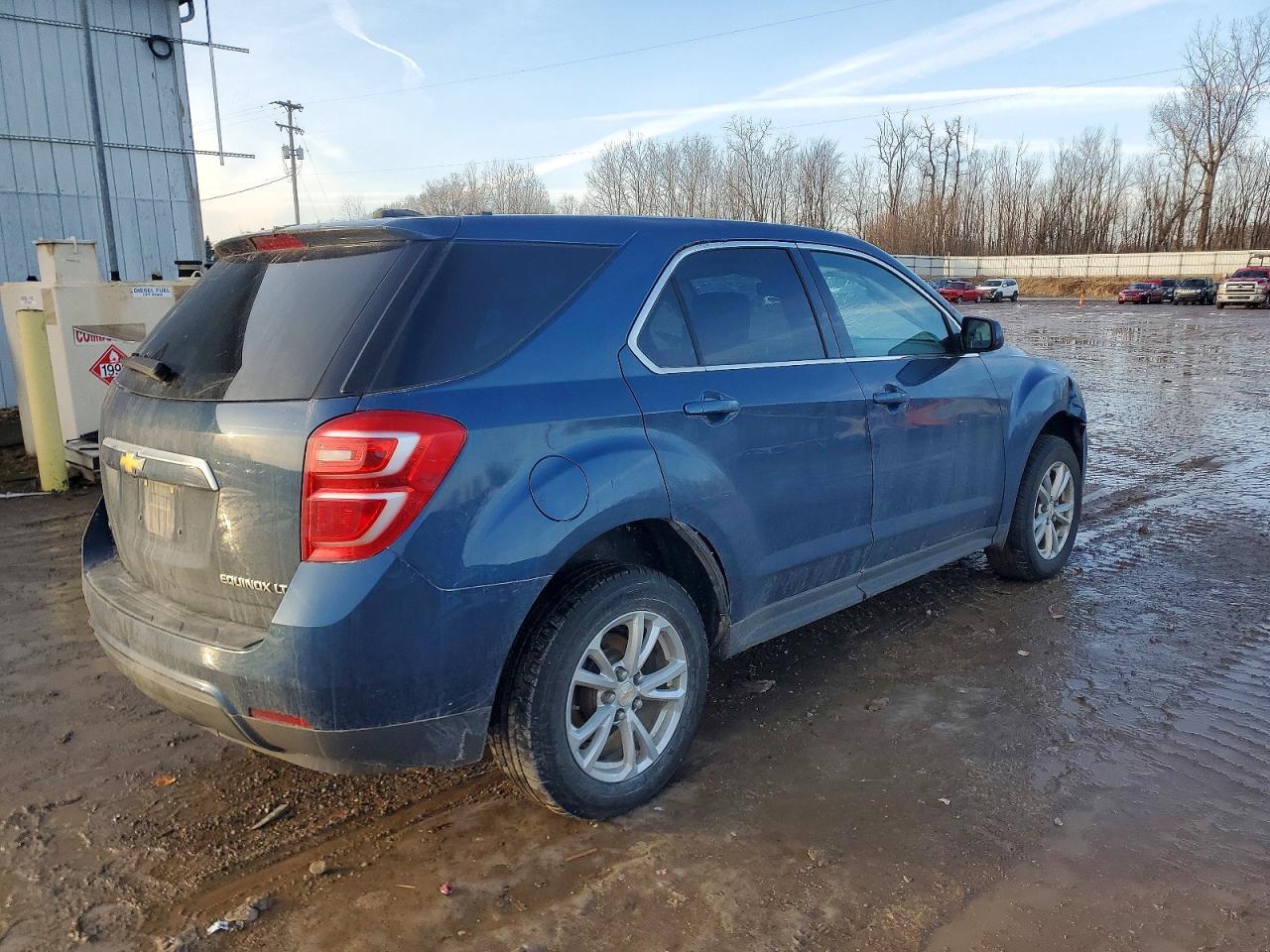 2016 CHEVROLET EQUINOX LT photo 3