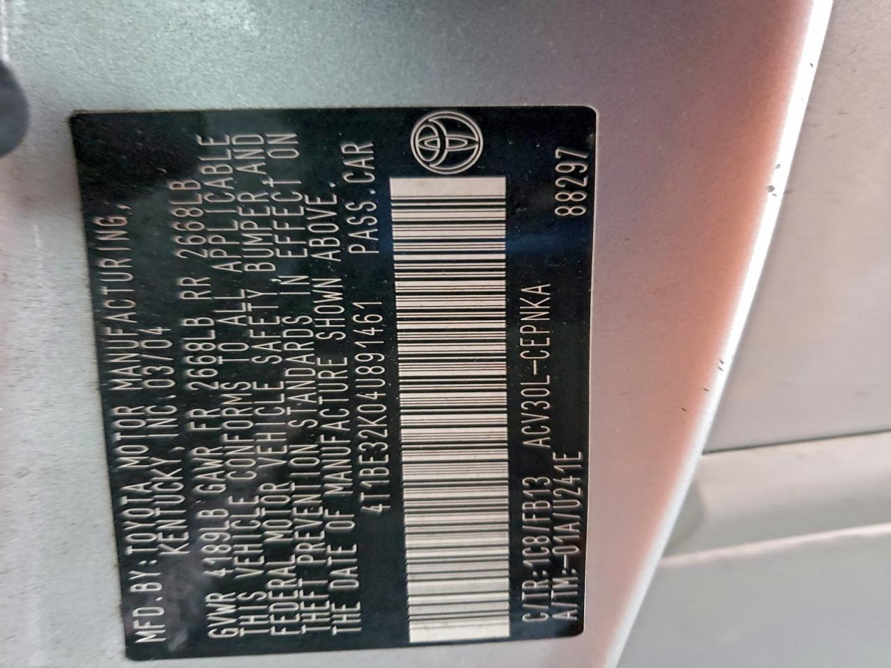 2004 TOYOTA CAMRY LE photo 13