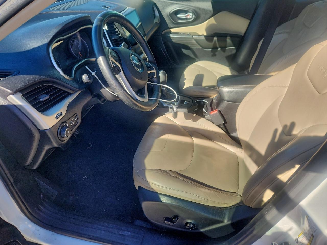 2017 JEEP CHEROKEE LIMITED photo 7