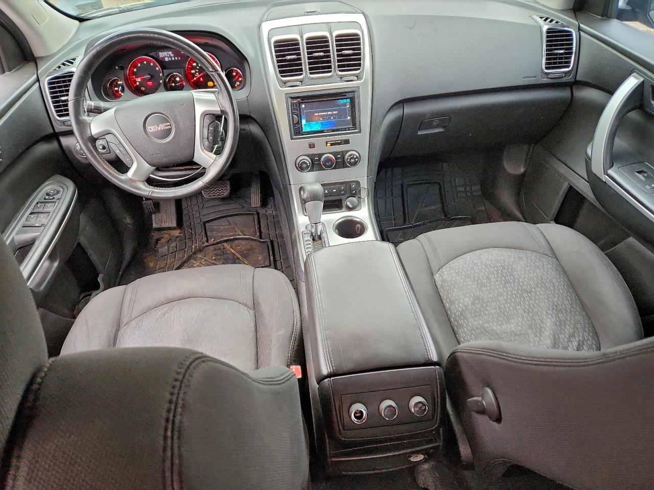 2011 GMC ACADIA SLE photo 15