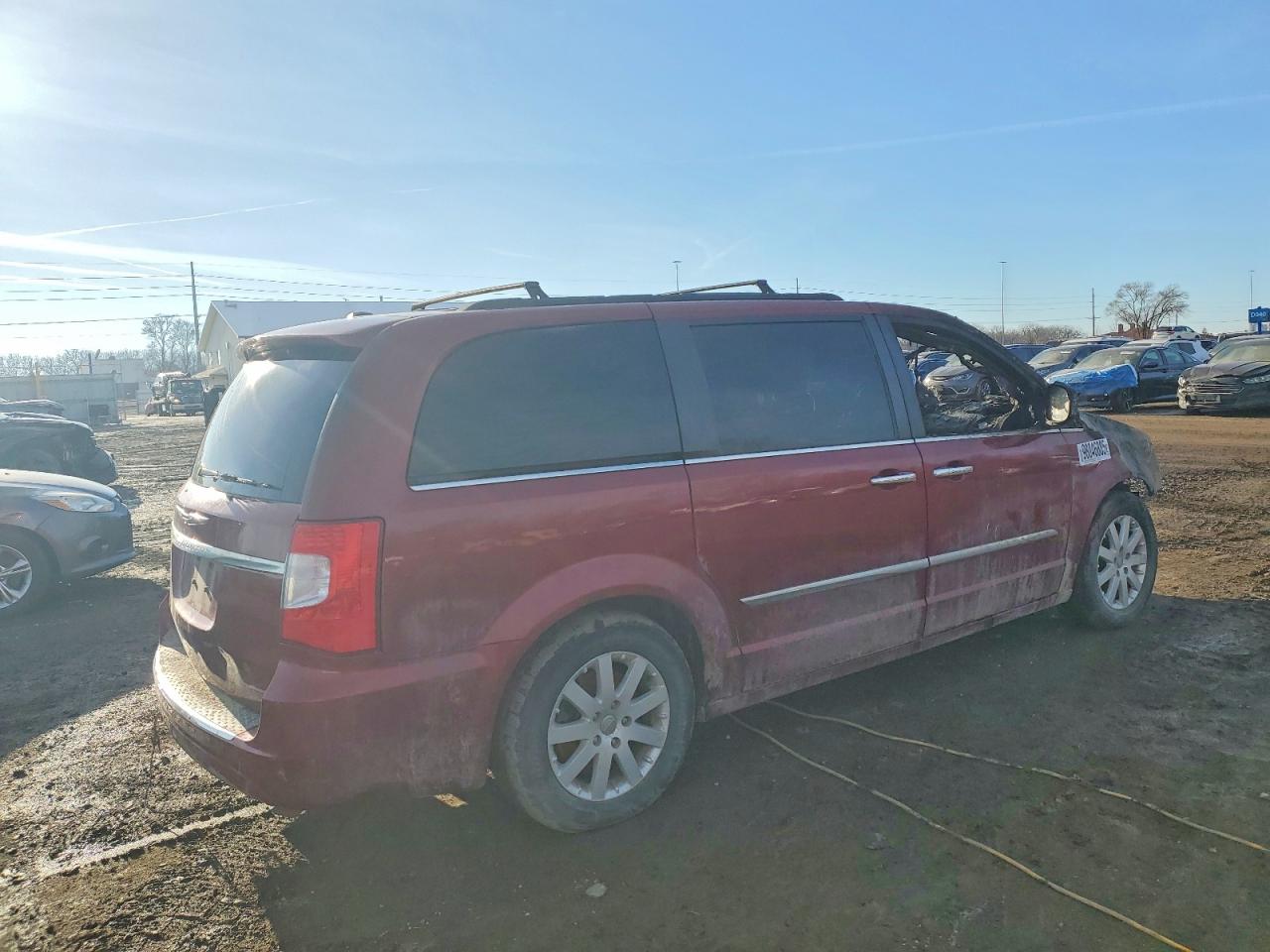 2012 CHRYSLER TOWN & COUNTRY TOURING L photo 3