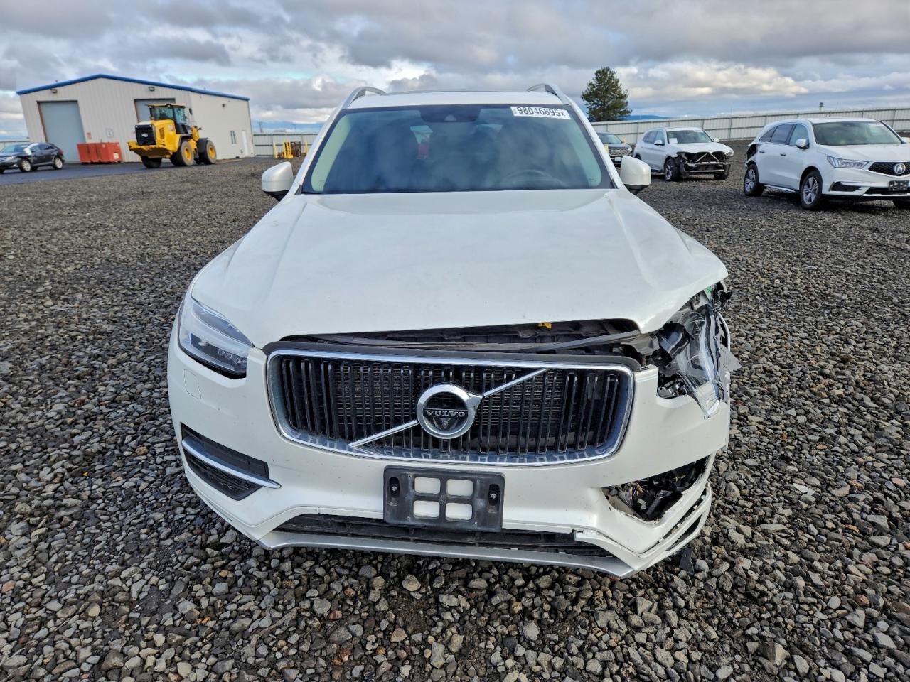 2019 VOLVO XC90 T6 MOMENTUM photo 5