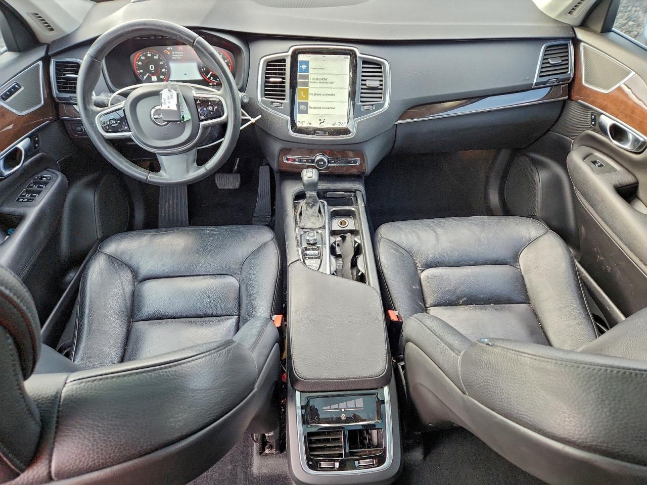 2019 VOLVO XC90 T6 MOMENTUM photo 8