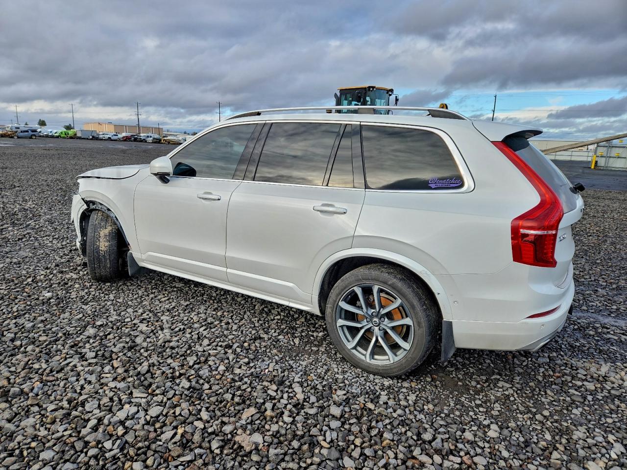 2019 VOLVO XC90 T6 MOMENTUM photo 2