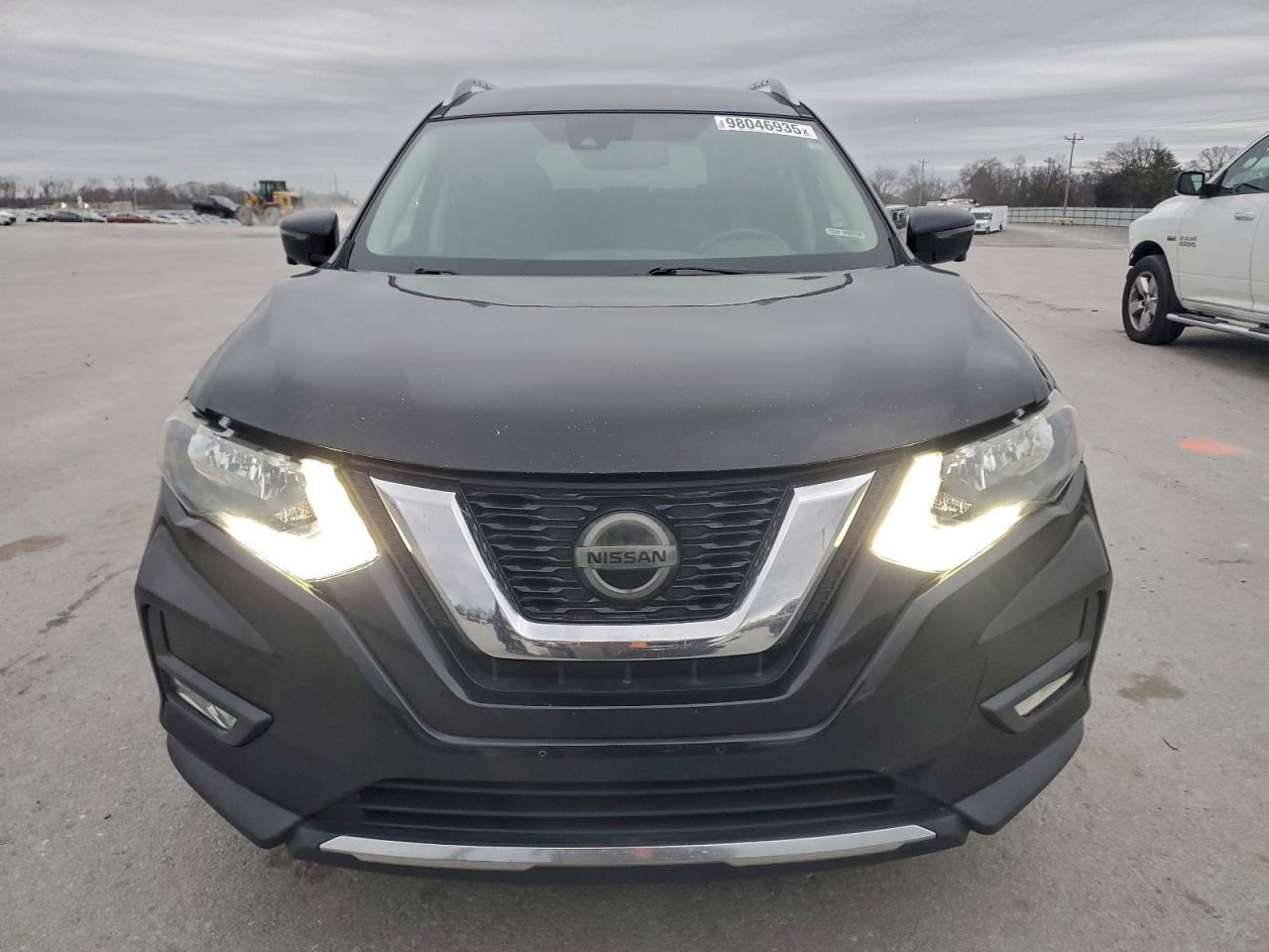 2018 NISSAN ROGUE S photo 5