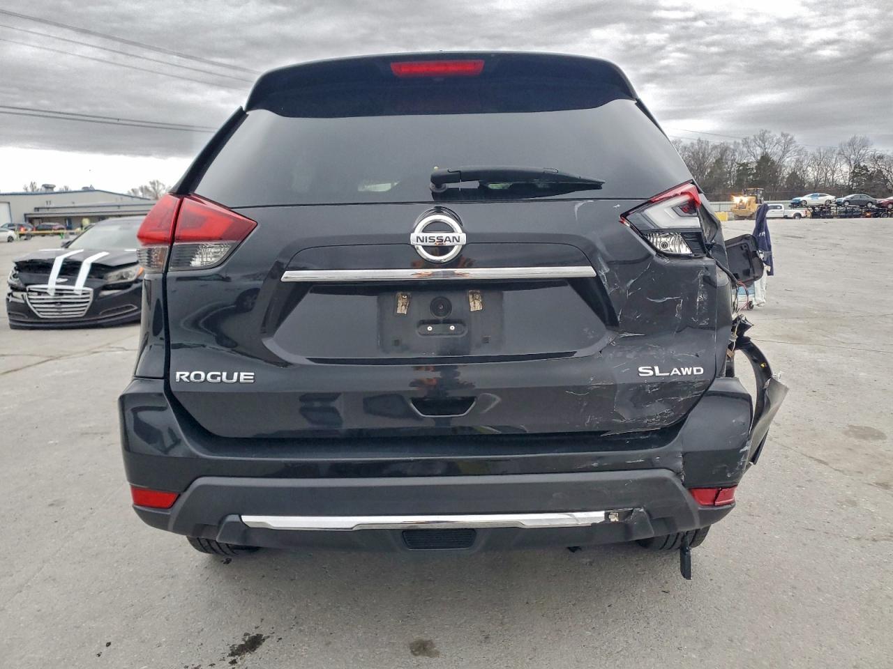 2018 NISSAN ROGUE S photo 6
