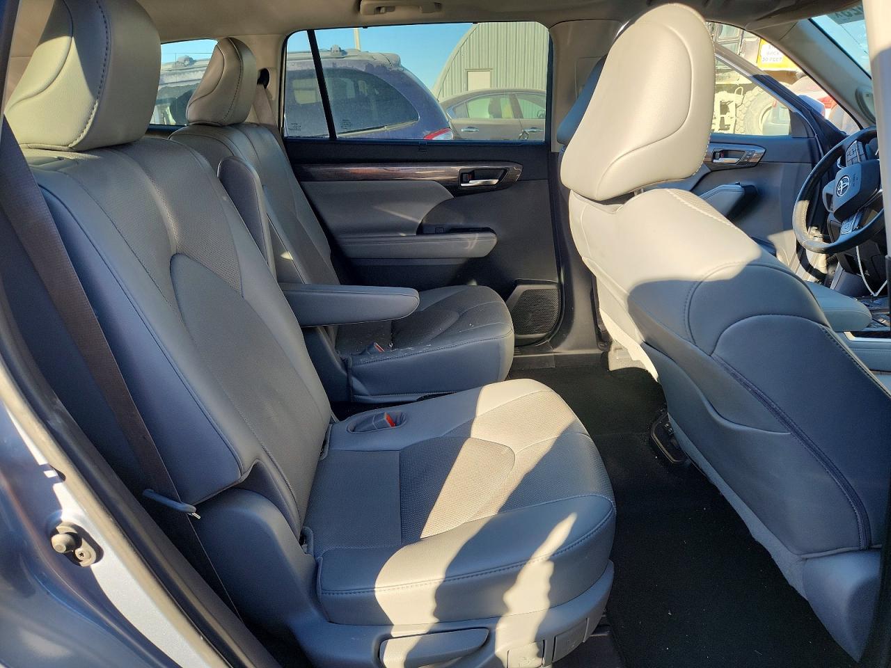 2021 TOYOTA HIGHLANDER LIMITED photo 11