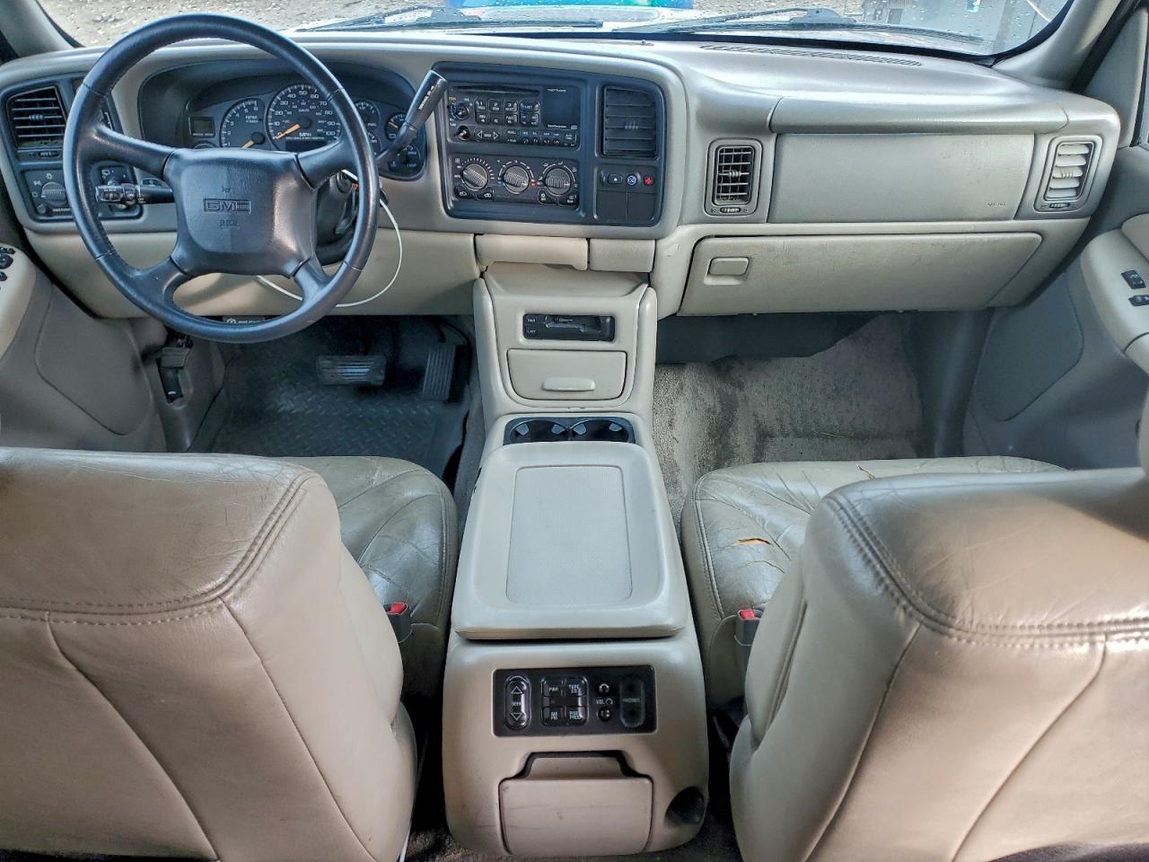 2002 GMC YUKON XL K1500 photo 15