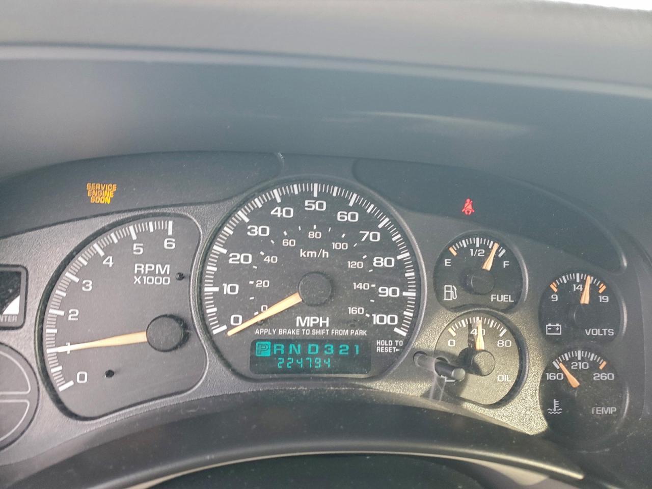 2002 GMC YUKON XL K1500 photo 17