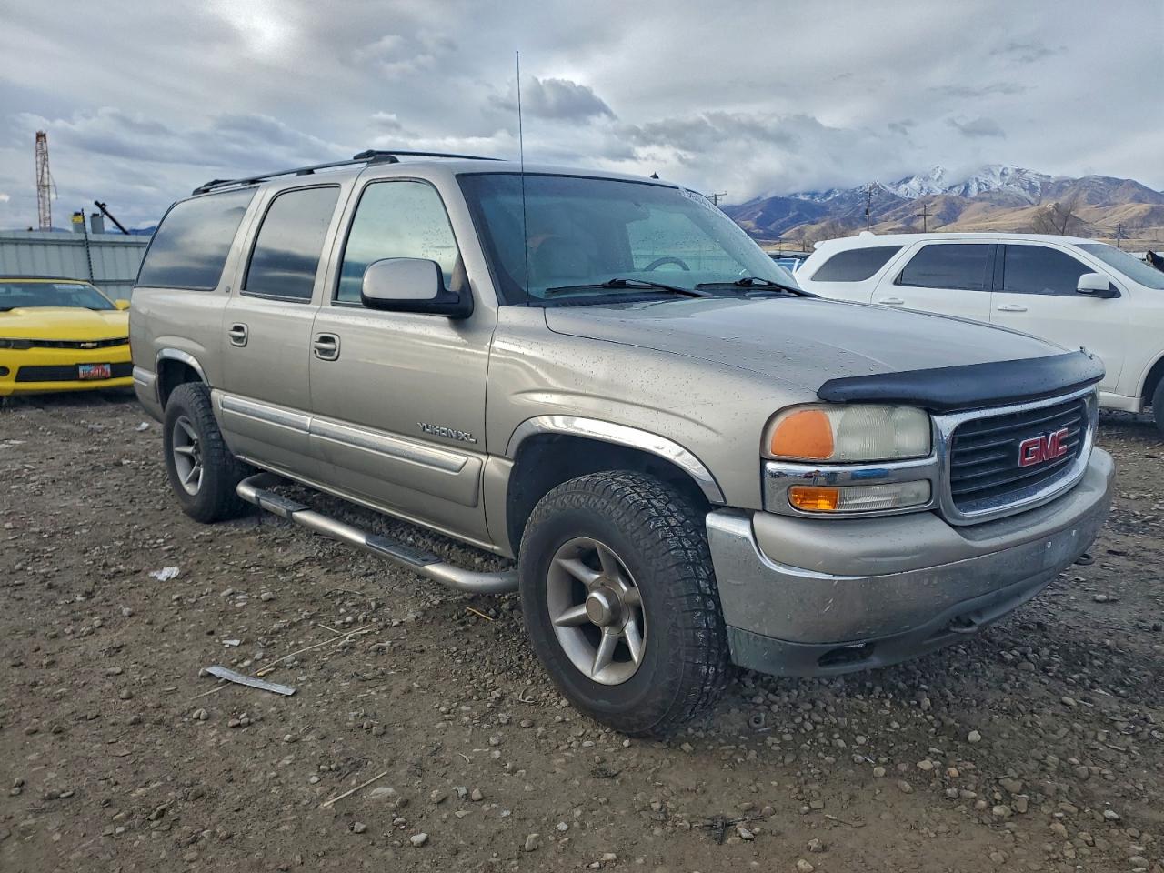 2002 GMC YUKON XL K1500 photo 7