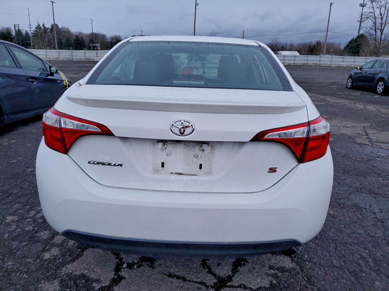 2014 TOYOTA COROLLA L photo 6