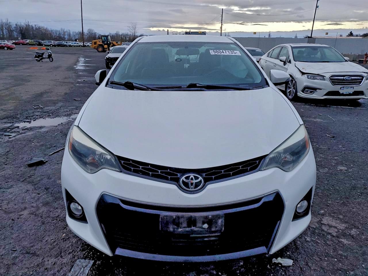 2014 TOYOTA COROLLA L photo 5