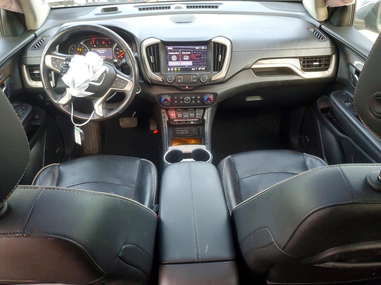 2019 GMC TERRAIN DENALI photo 8