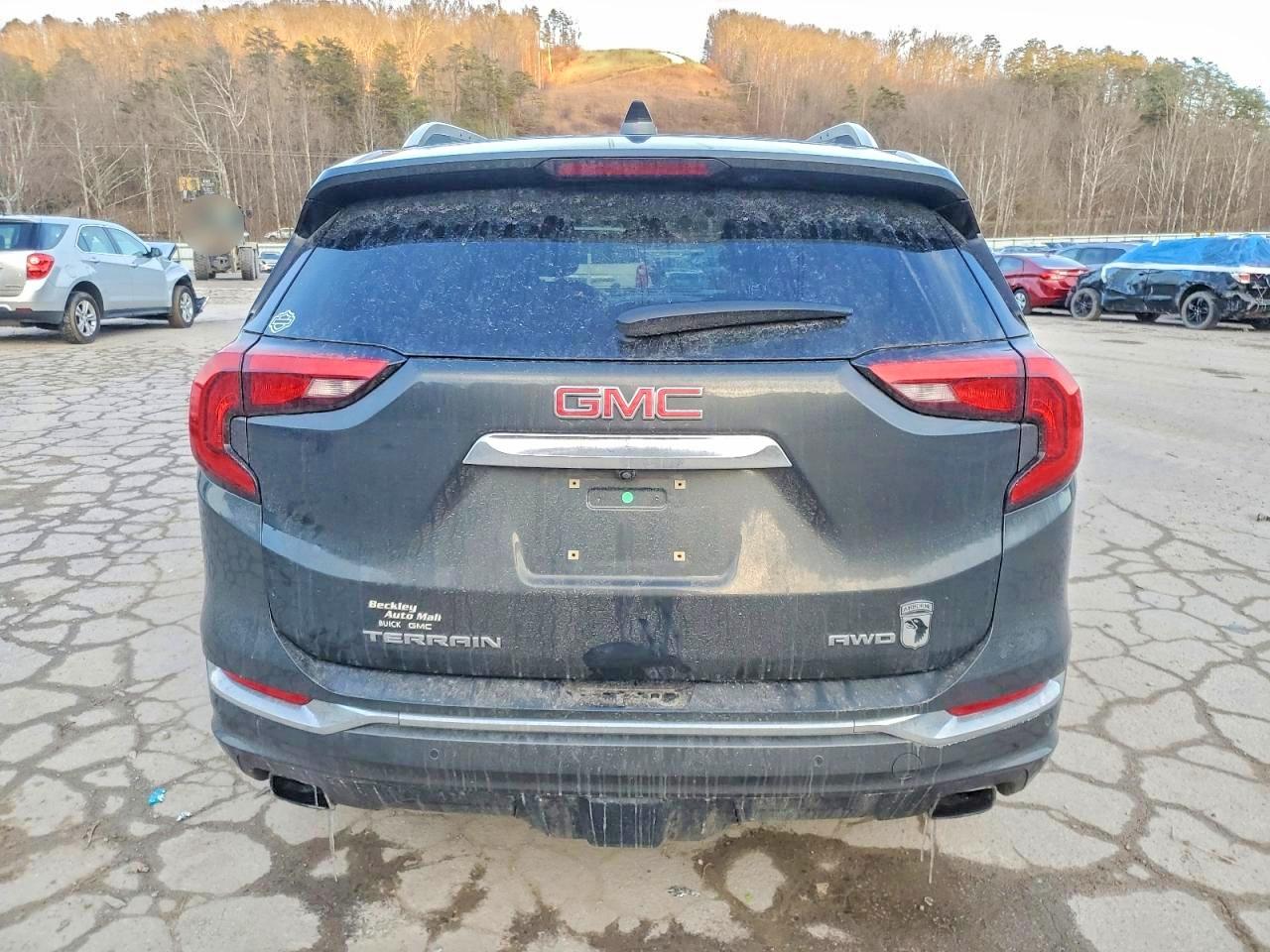 2019 GMC TERRAIN DENALI photo 6