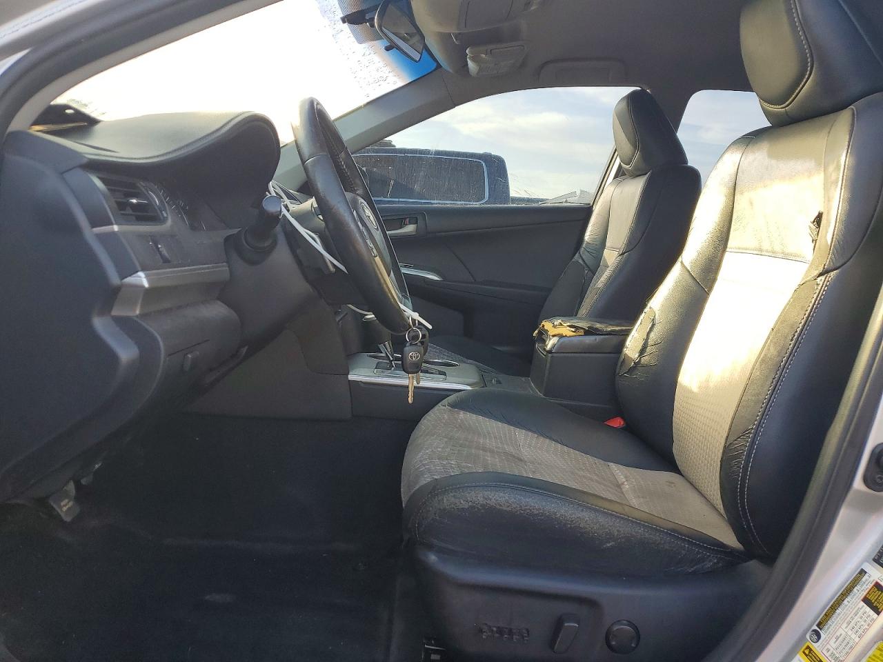 2012 TOYOTA CAMRY BASE photo 13