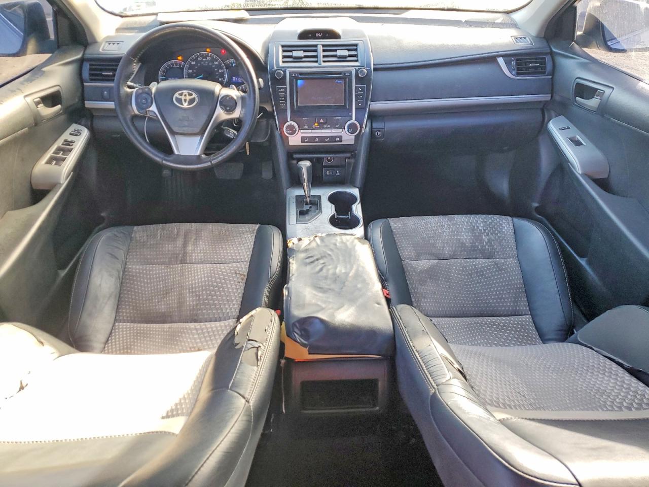 2012 TOYOTA CAMRY BASE photo 15