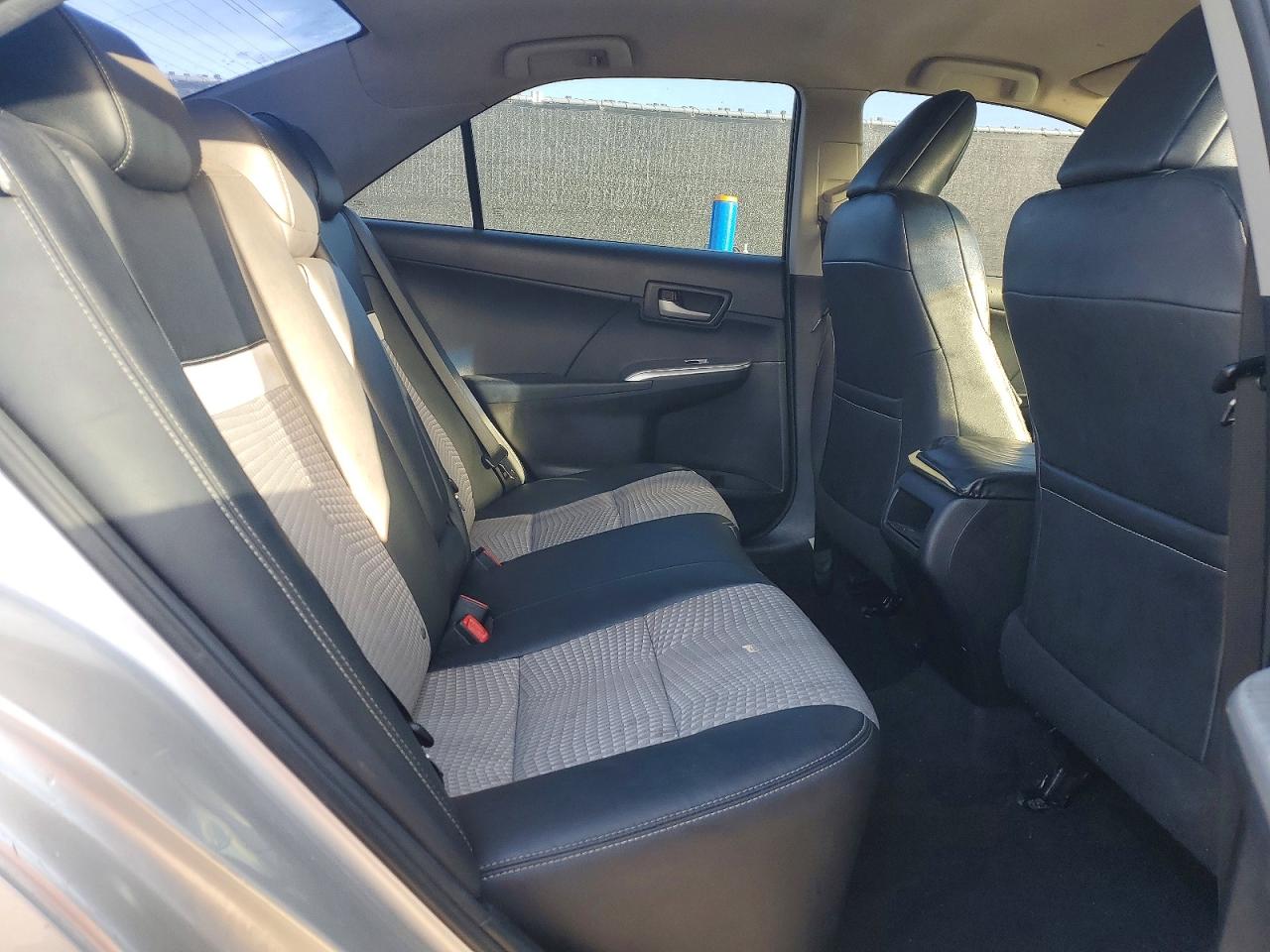 2012 TOYOTA CAMRY BASE photo 19