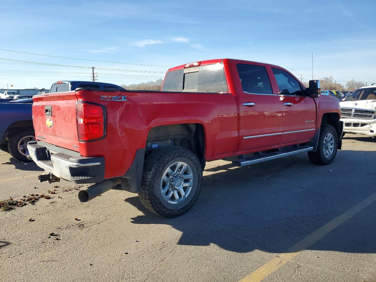 2015 CHEVROLET SILVERADO K2500 HEAVY DUTY LTZ photo 3