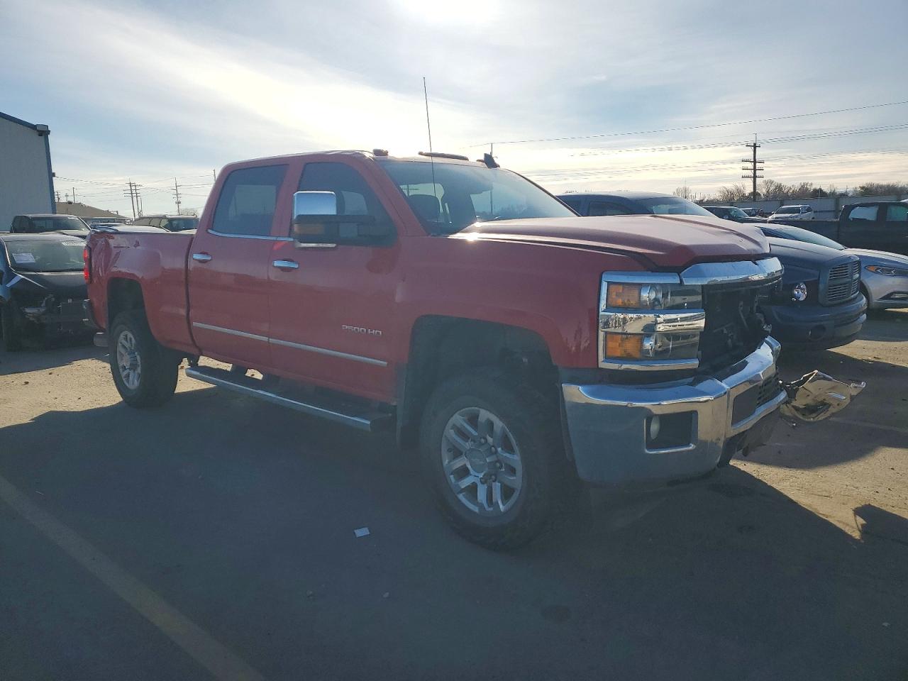2015 CHEVROLET SILVERADO K2500 HEAVY DUTY LTZ photo 4