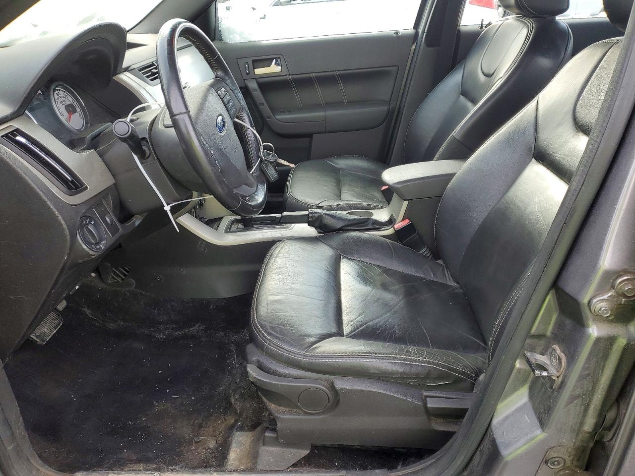 2009 FORD FOCUS SEL photo 13
