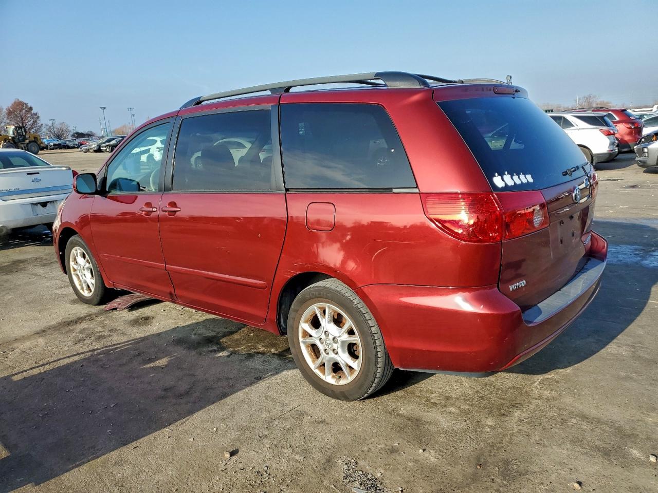 2006 TOYOTA SIENNA XLE photo 2