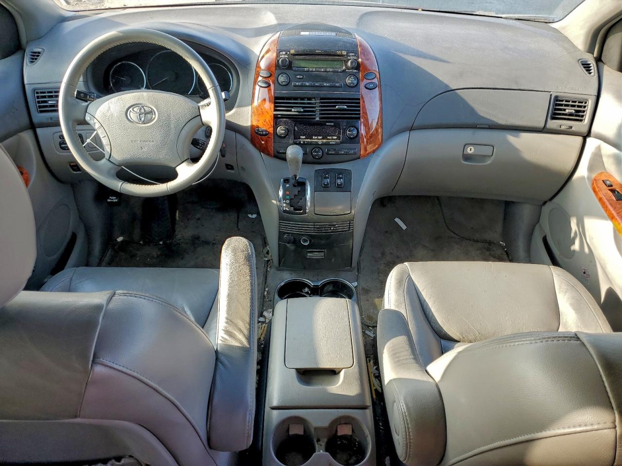 2006 TOYOTA SIENNA XLE photo 8
