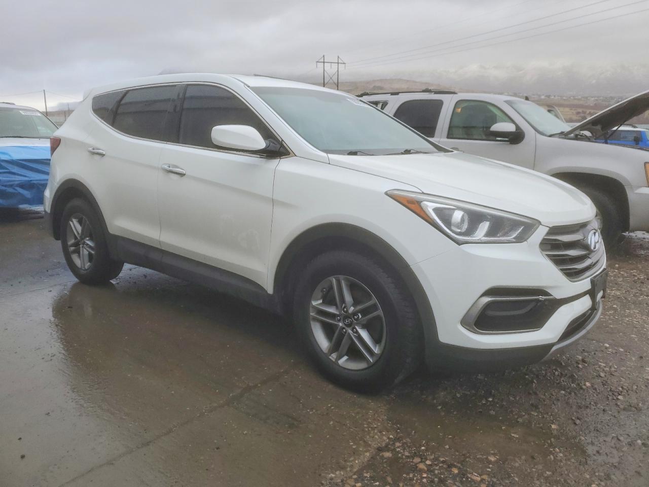 2017 HYUNDAI SANTA FE SPORT photo 4