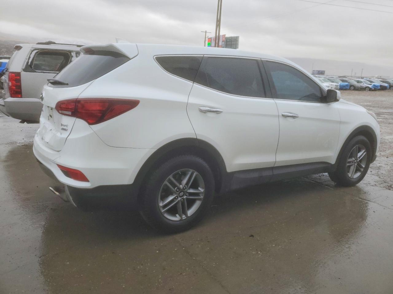 2017 HYUNDAI SANTA FE SPORT photo 3
