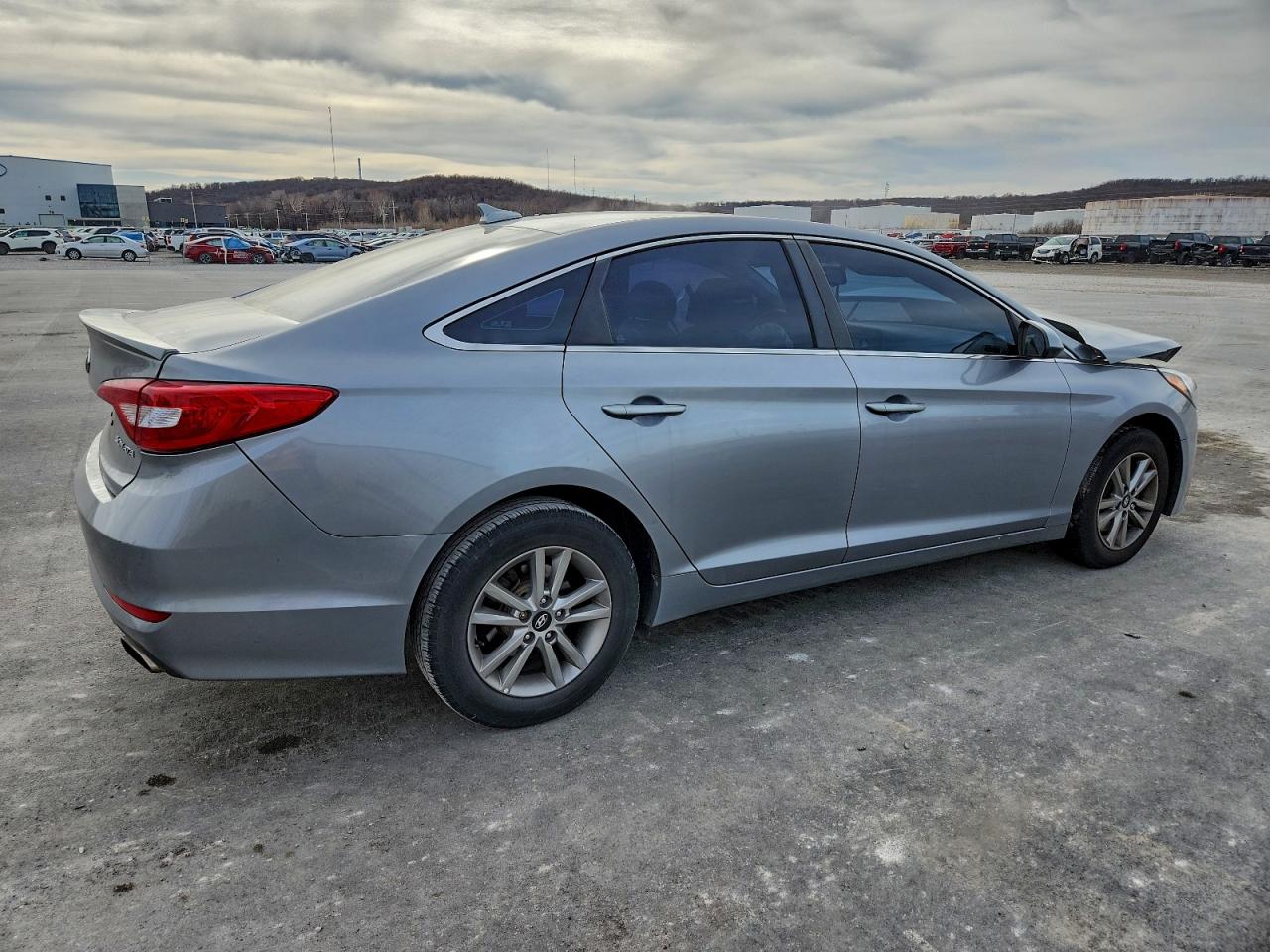 2016 HYUNDAI SONATA SE photo 3