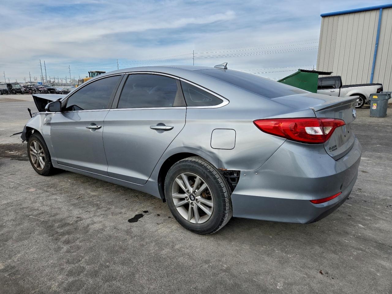 2016 HYUNDAI SONATA SE photo 2