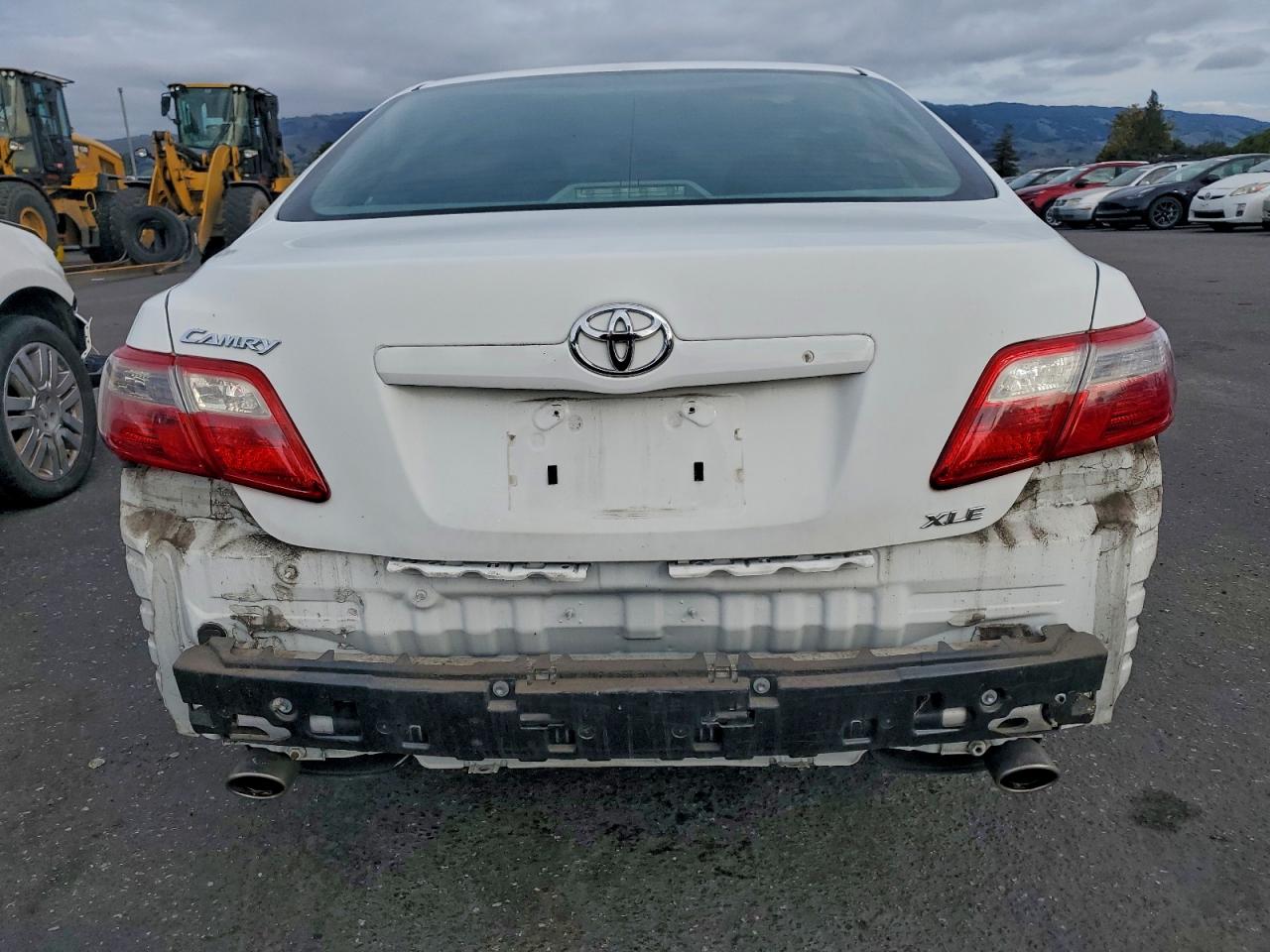 2008 TOYOTA CAMRY LE photo 6