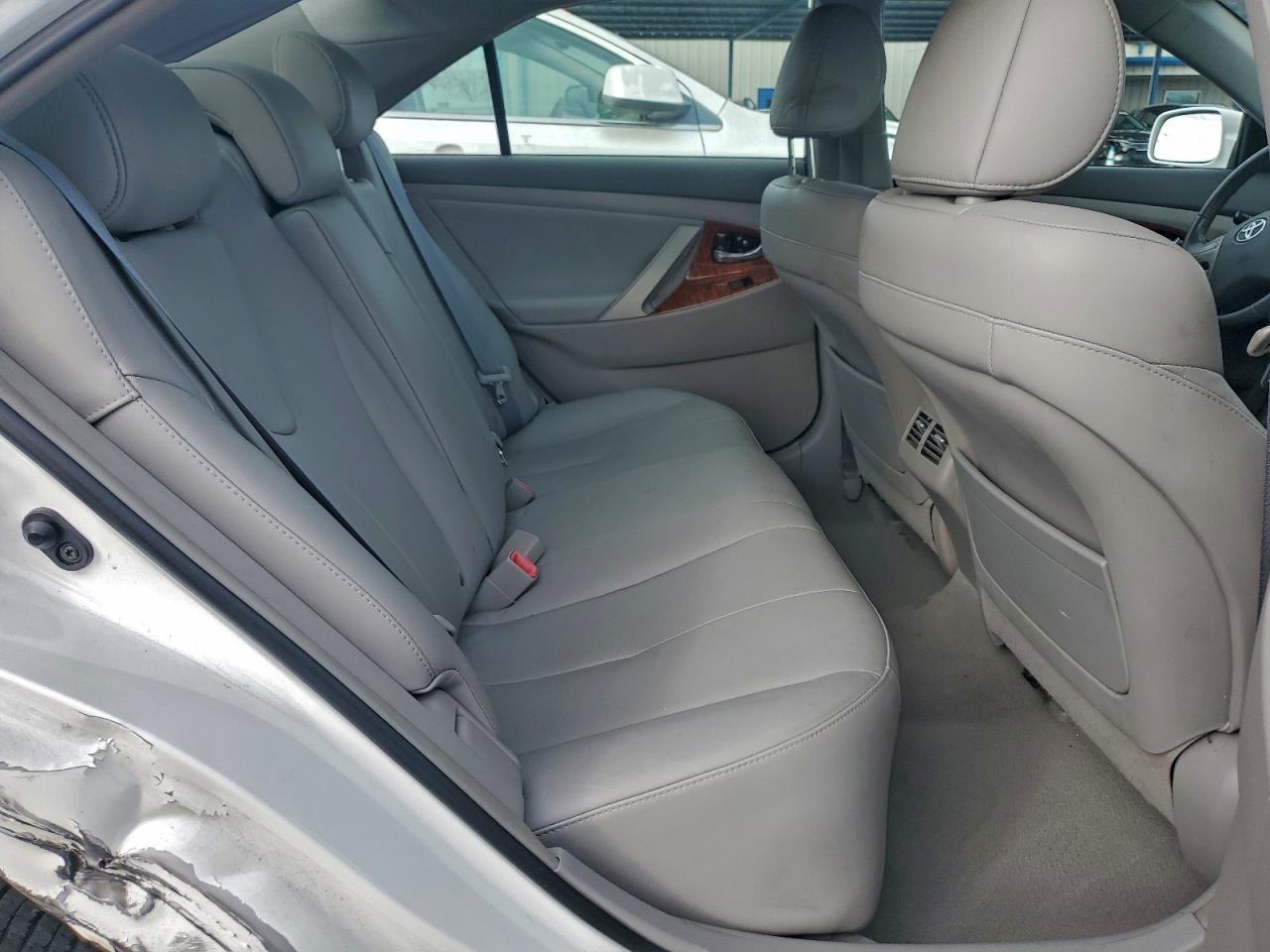 2008 TOYOTA CAMRY LE photo 10