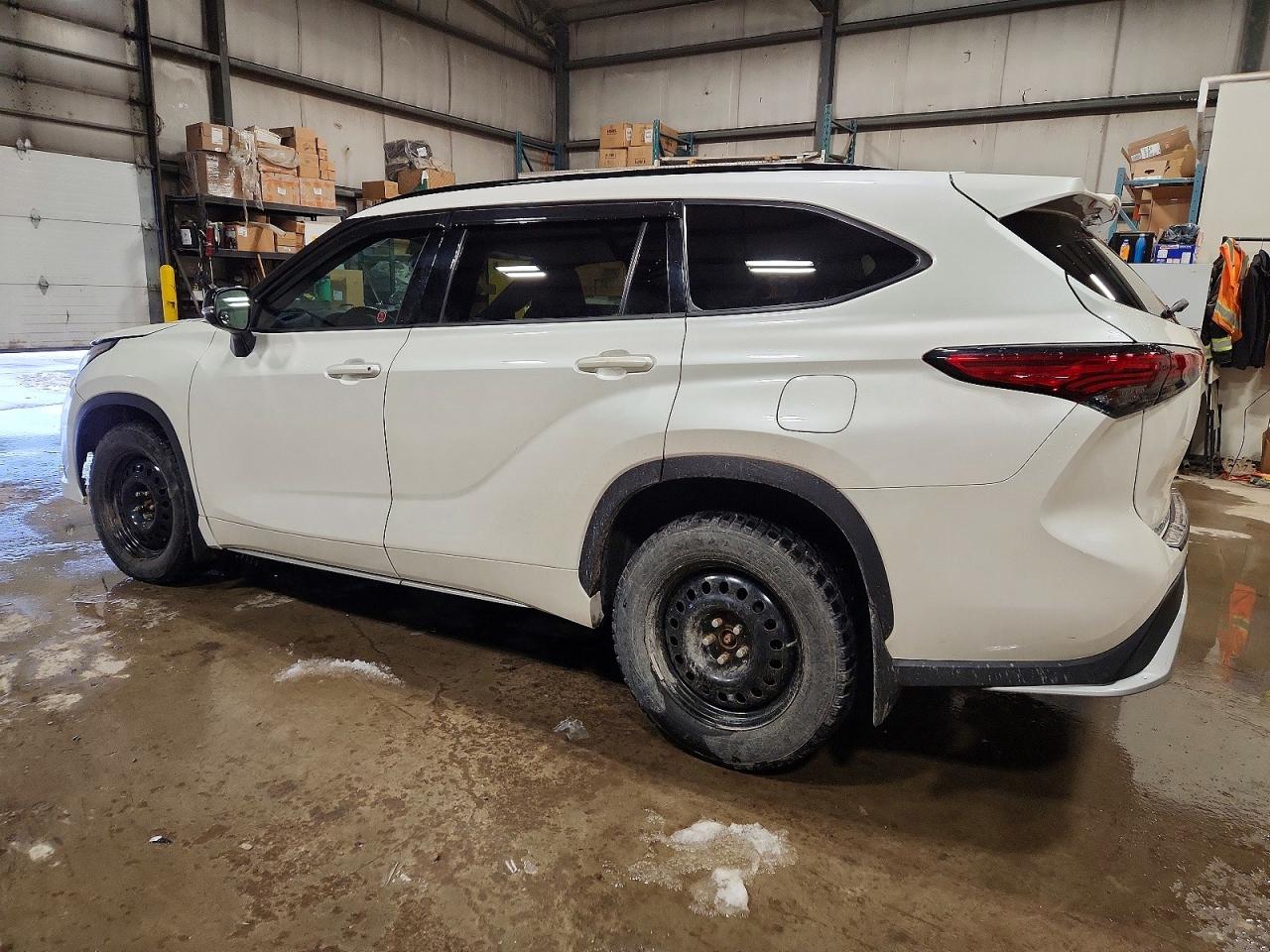 2021 TOYOTA HIGHLANDER XSE photo 3
