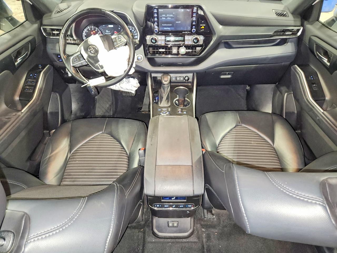 2021 TOYOTA HIGHLANDER XSE photo 15