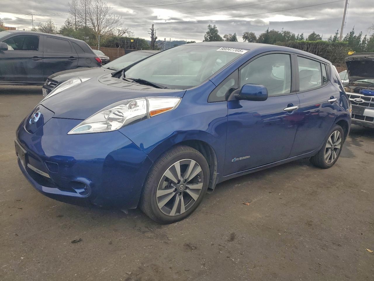 2016 NISSAN LEAF