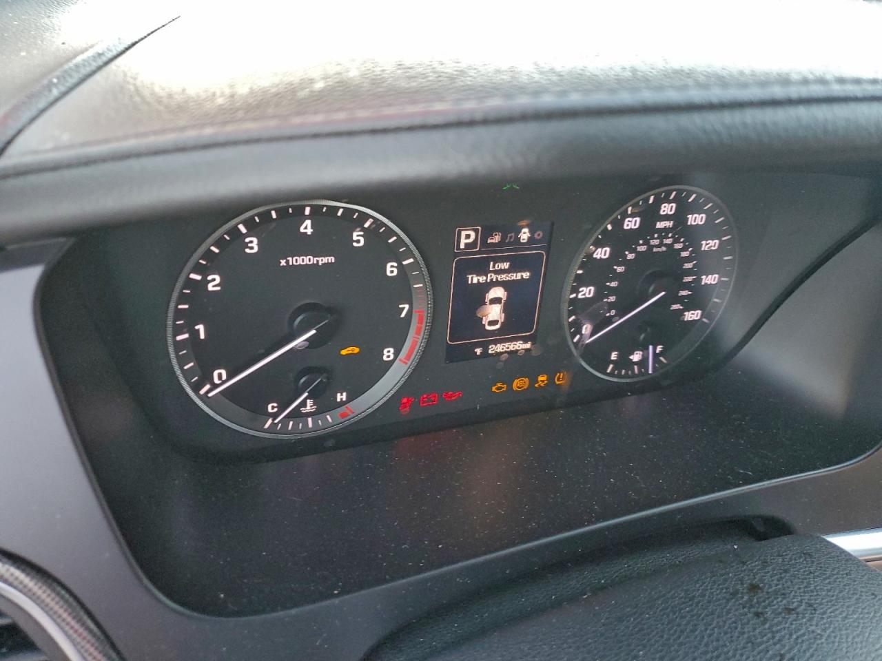 2015 HYUNDAI SONATA SPORT photo 9