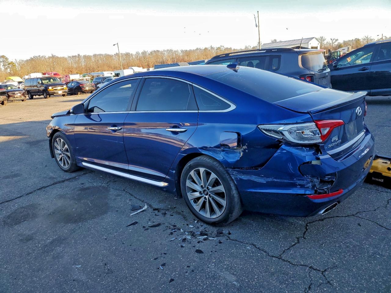 2015 HYUNDAI SONATA SPORT photo 2