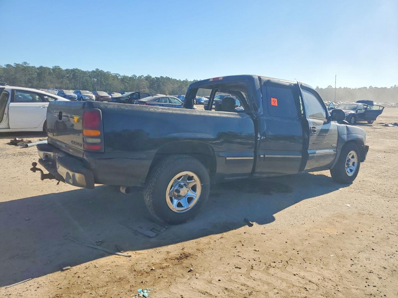 2000 CHEVROLET SILVERADO C1500 photo 3