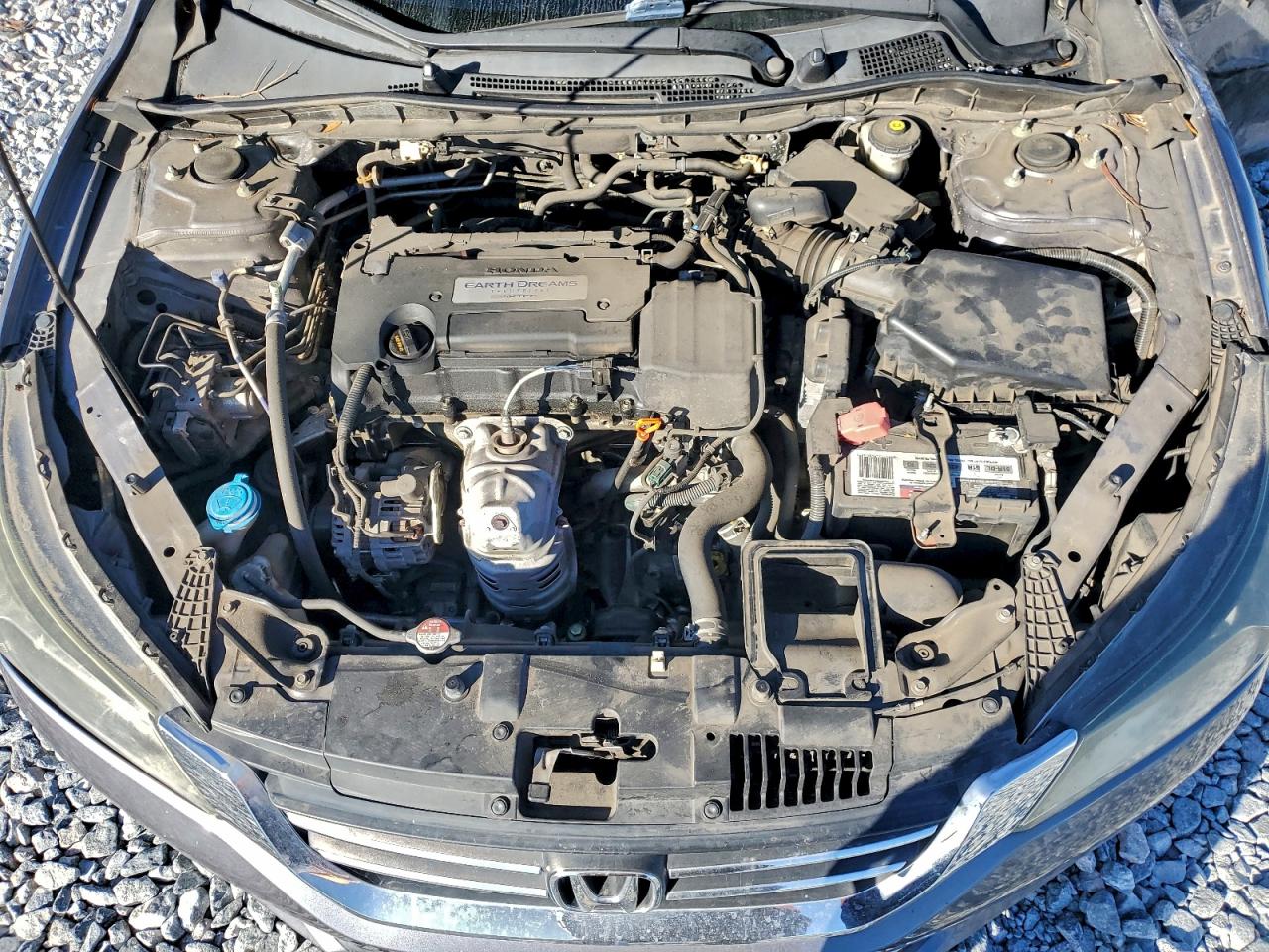 2015 HONDA ACCORD LX photo 11