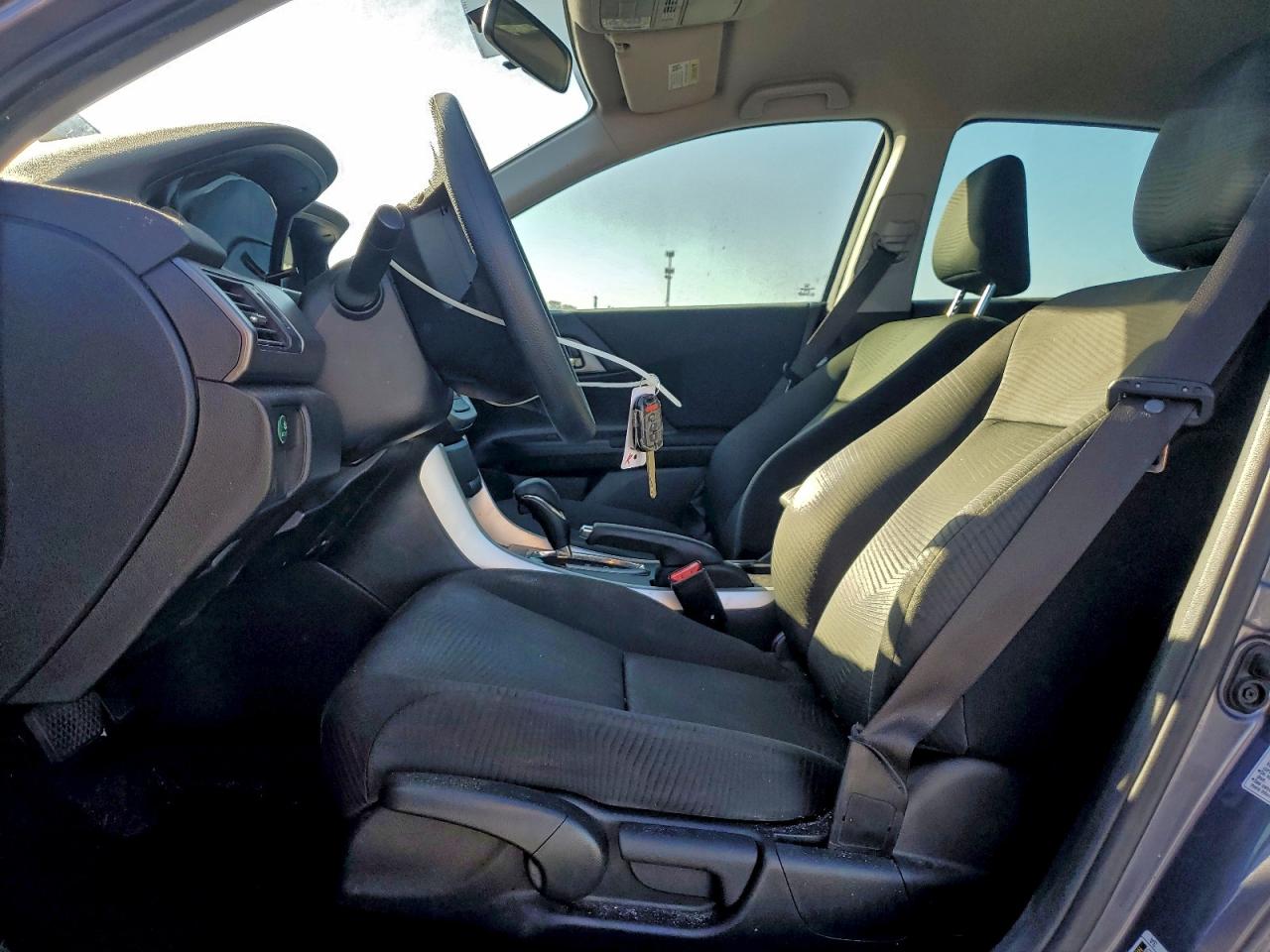 2015 HONDA ACCORD LX photo 7
