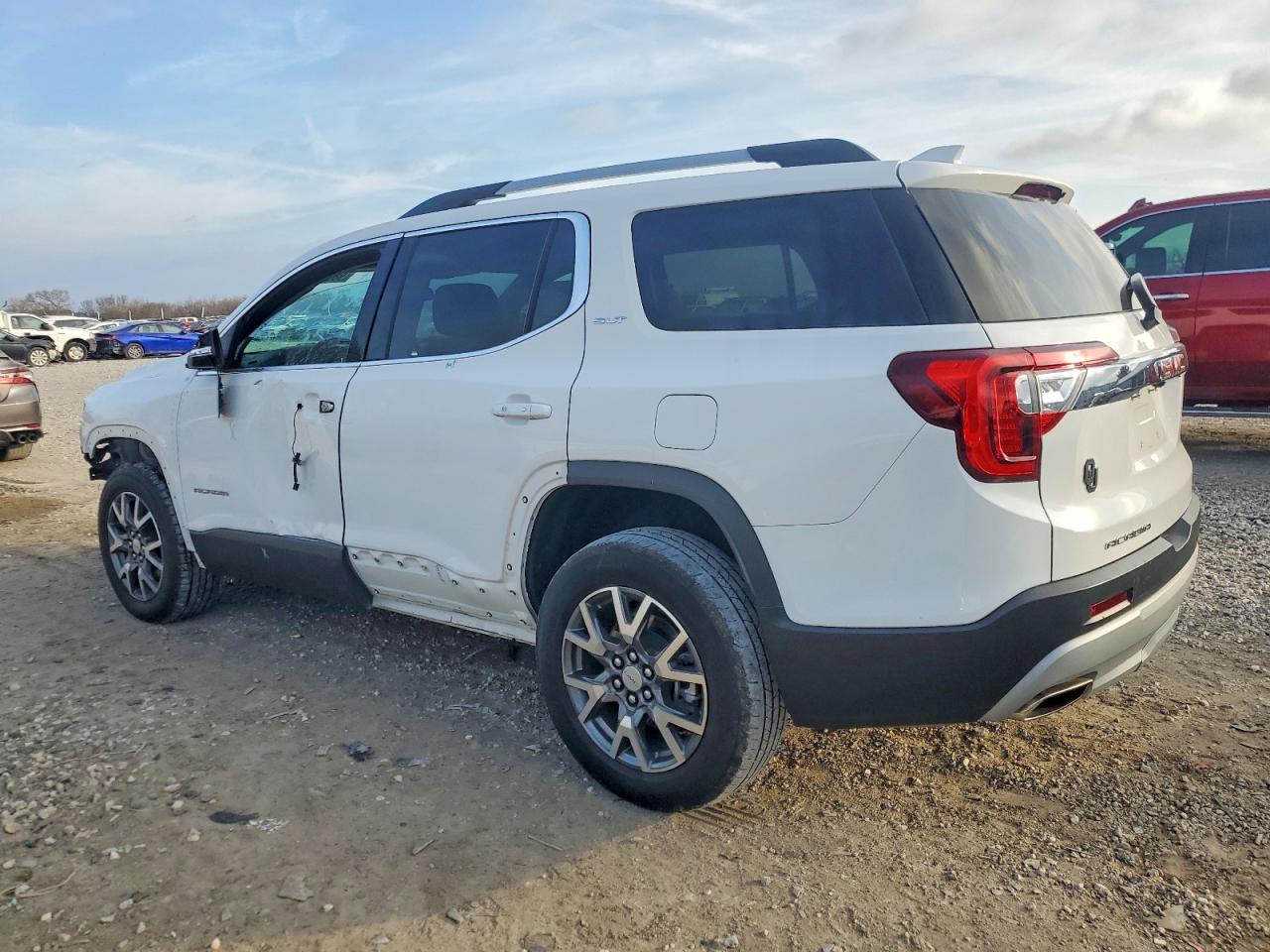 2023 GMC ACADIA SLT photo 2