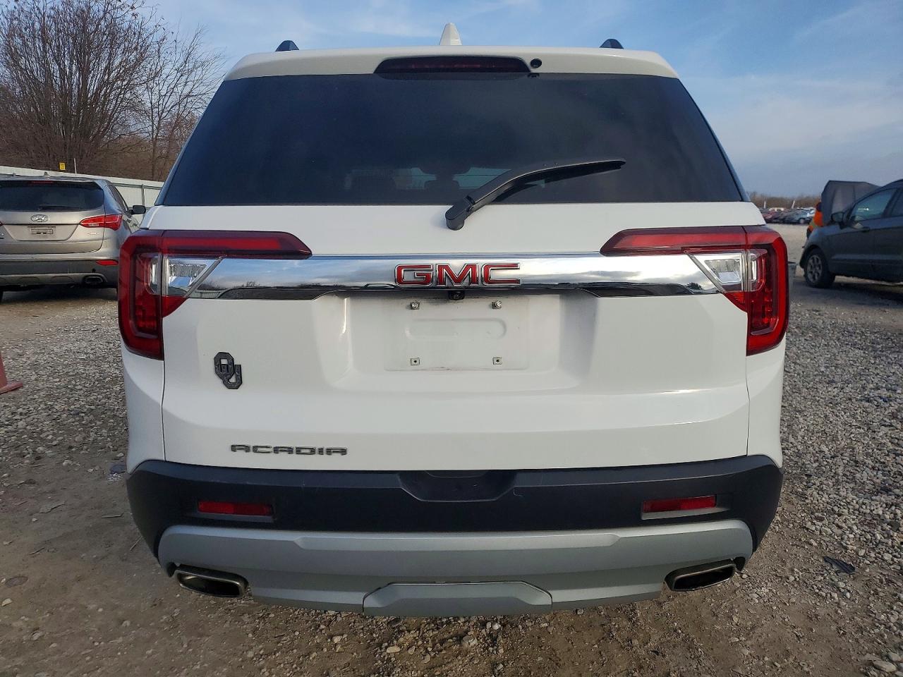 2023 GMC ACADIA SLT photo 6